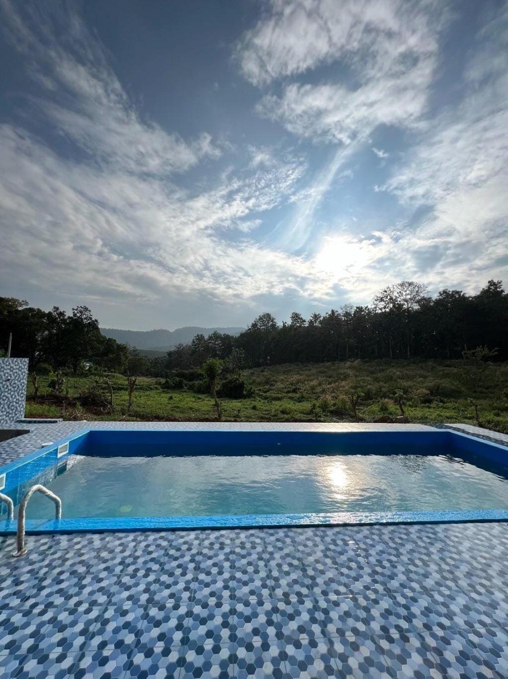 Wildglamps Athirappilly Hotell Eksteriør bilde